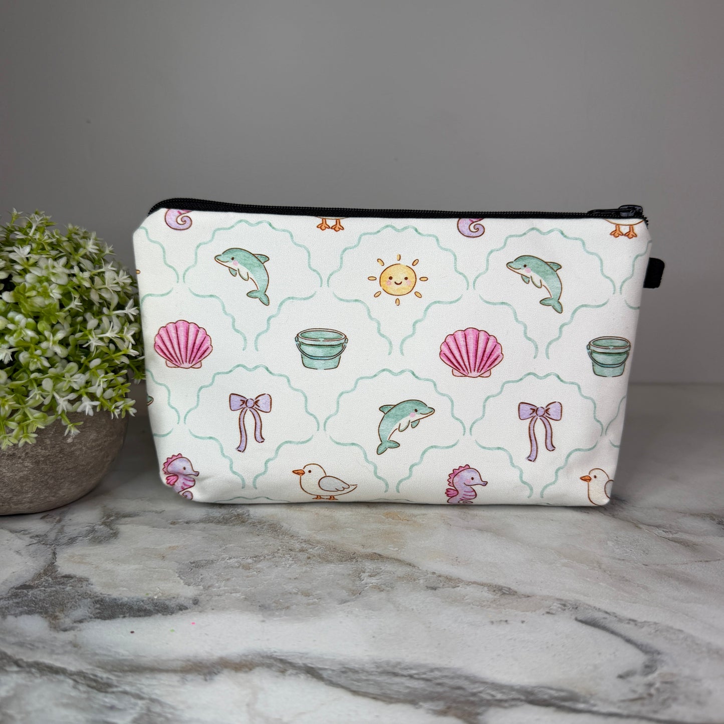 Pouch - Summer Cute Scallop Things