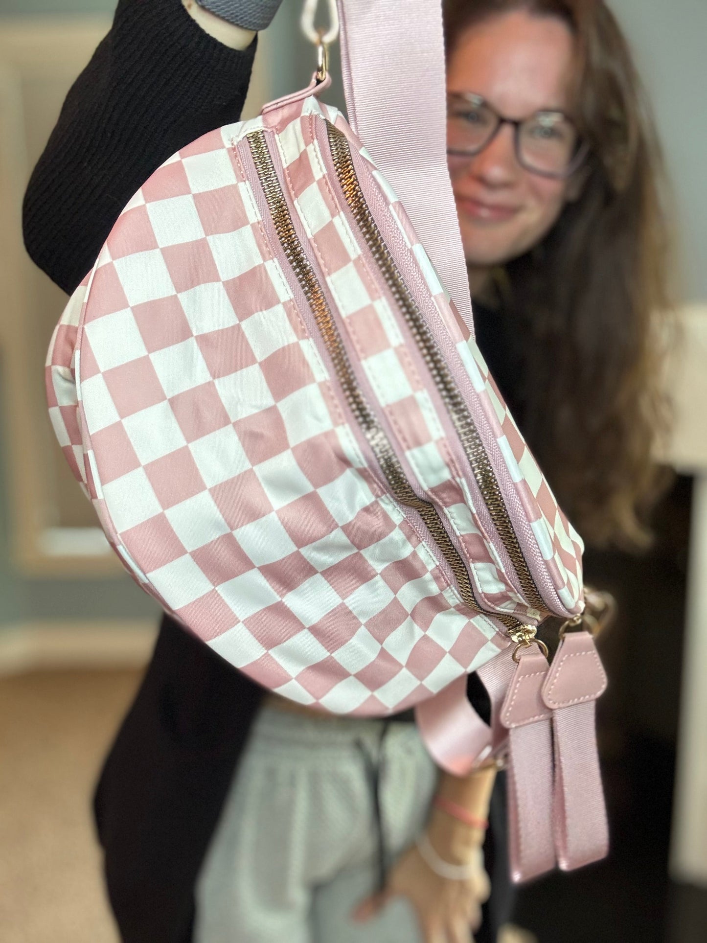 The Roni Nylon Crossbody - Checkered Medium Pink