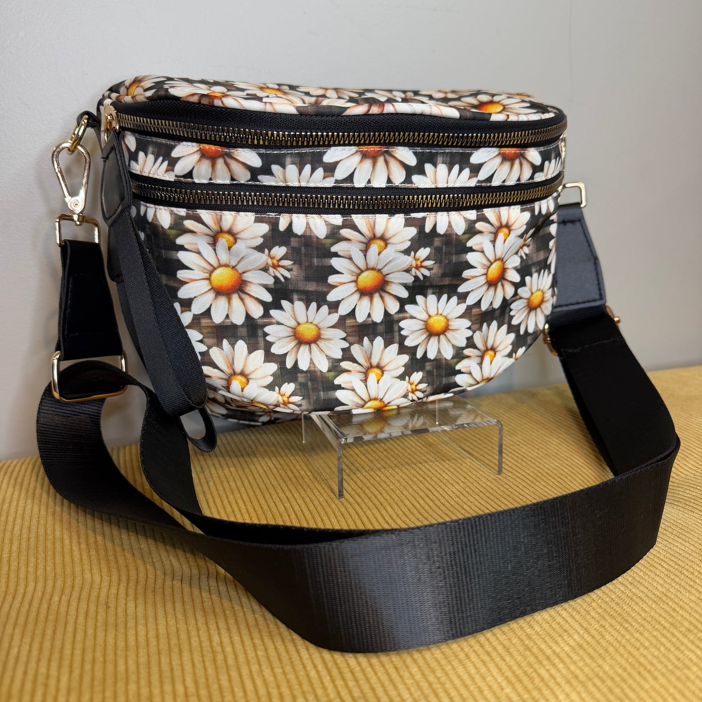 The Roni Nylon Crossbody - Floral Brown Gingham Daisy