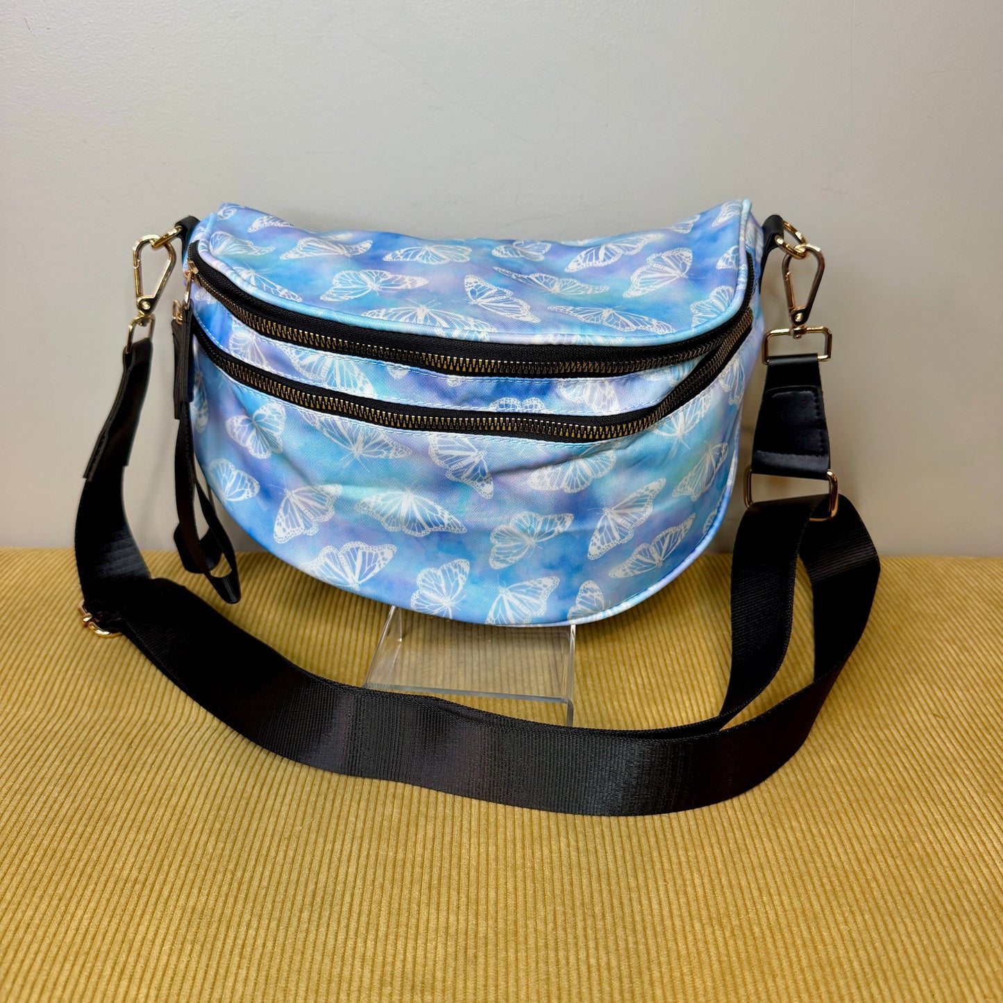 The Roni Nylon Crossbody - Butterfly Blue Purple
