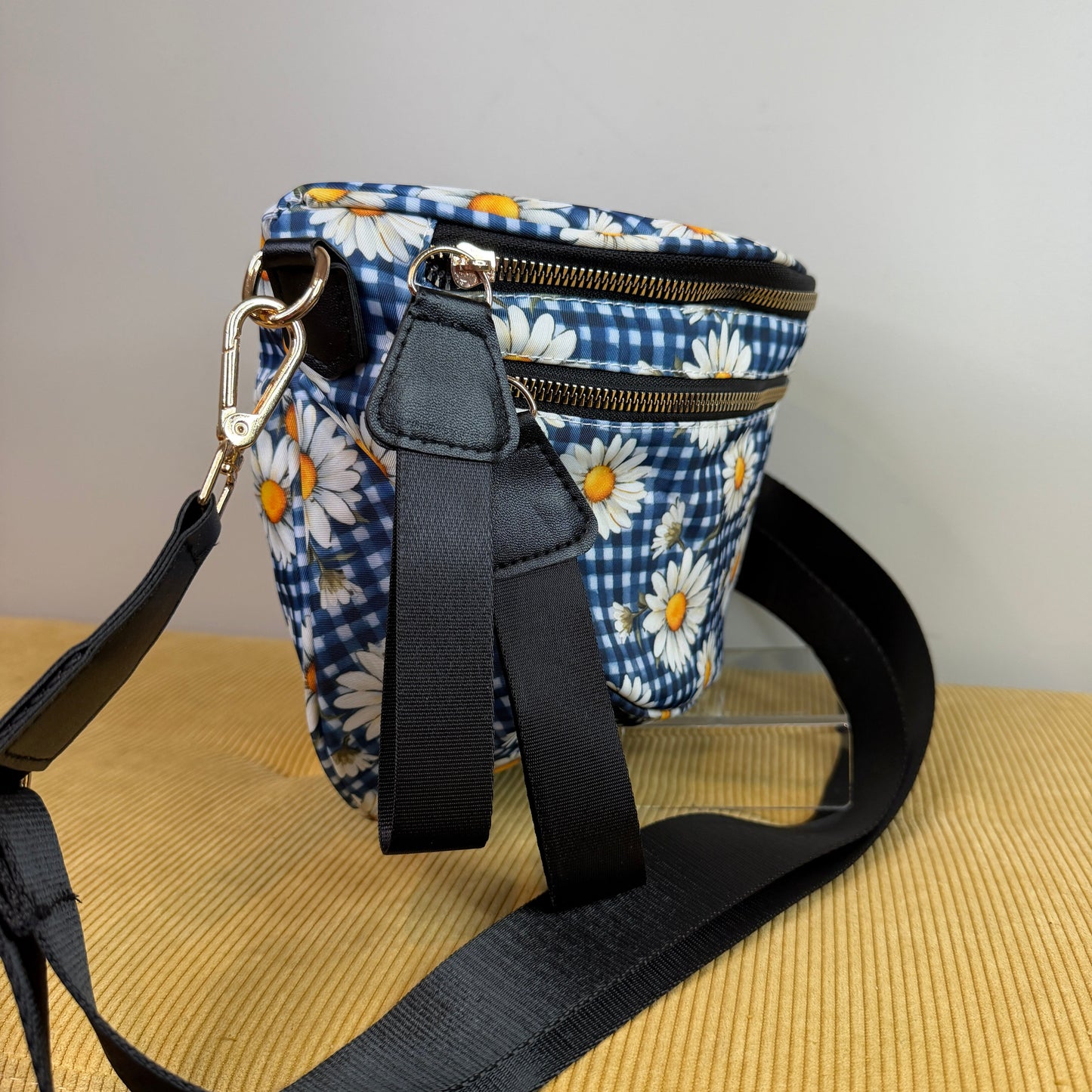 The Roni Nylon Crossbody - Blue Gingham Daisy Floral