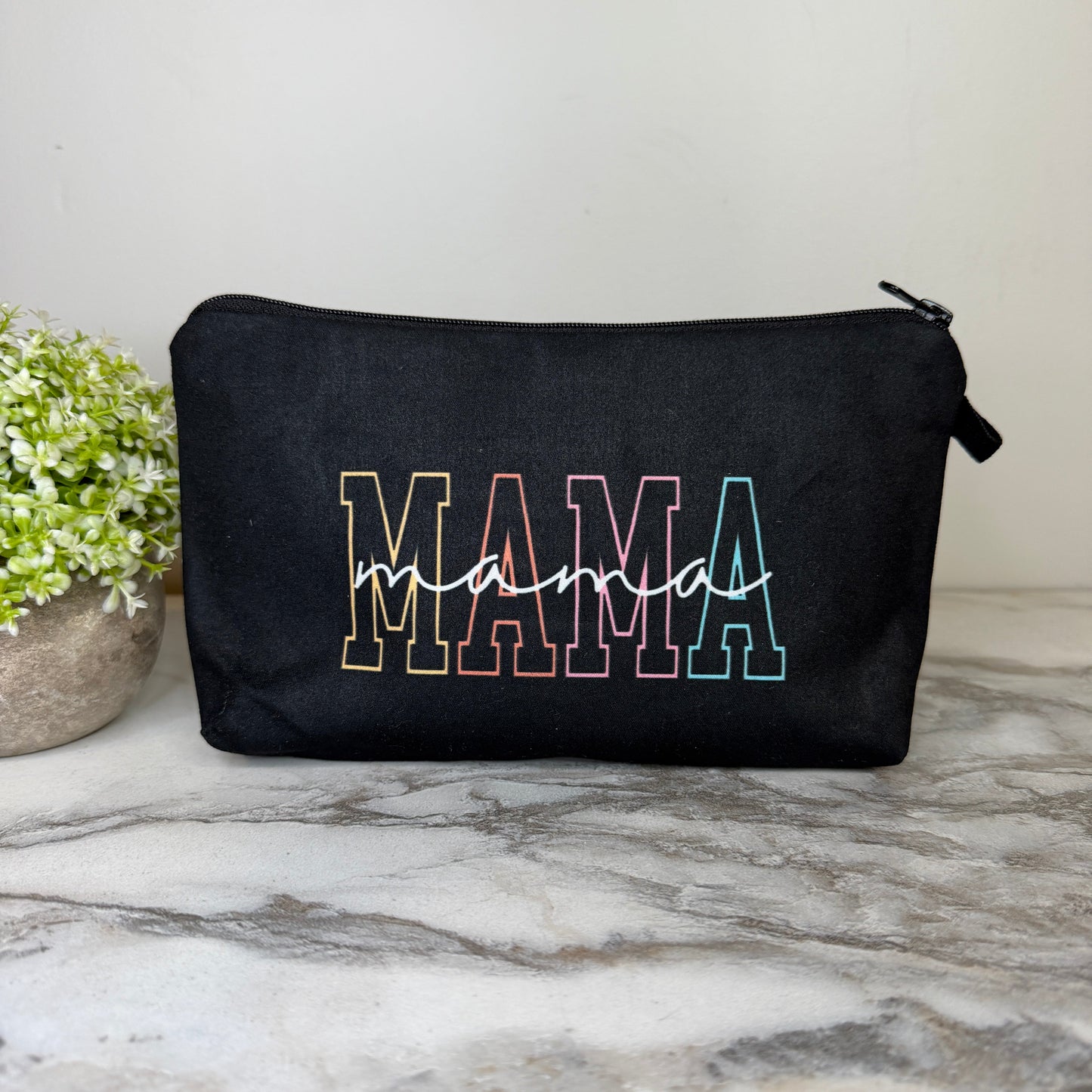 Pouch - Mom Mama Script