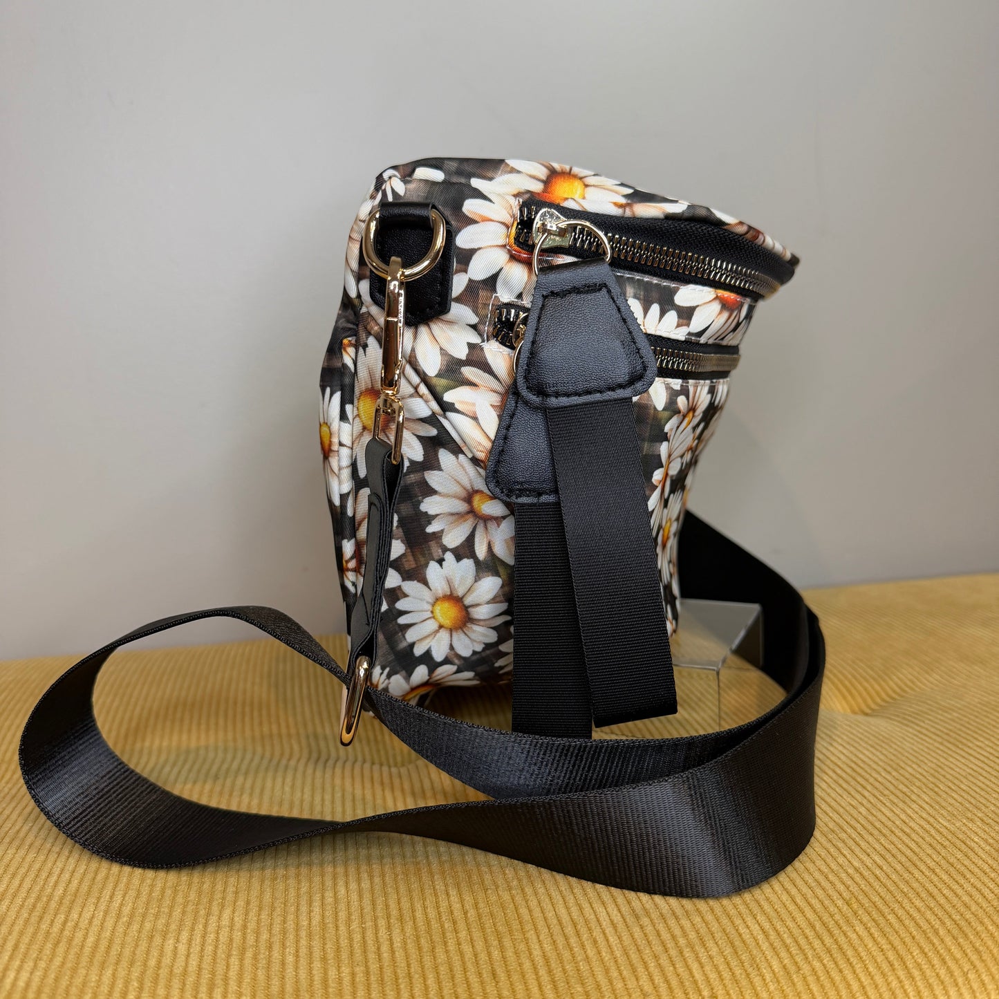 The Roni Nylon Crossbody - Floral Brown Gingham Daisy