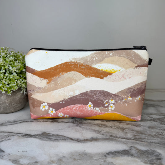 Pouch - Floral Daisy Waves