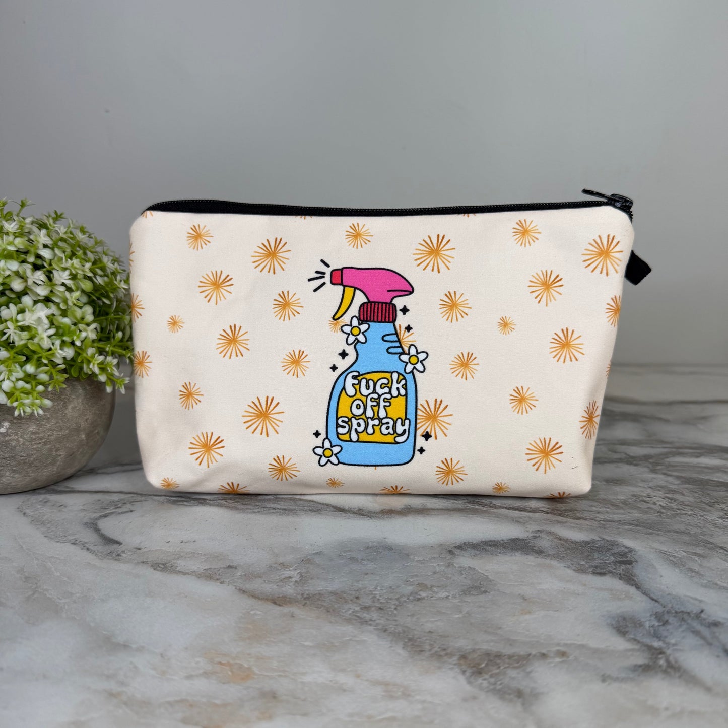 Pouch - Humor Adult, Fuck Off Spray