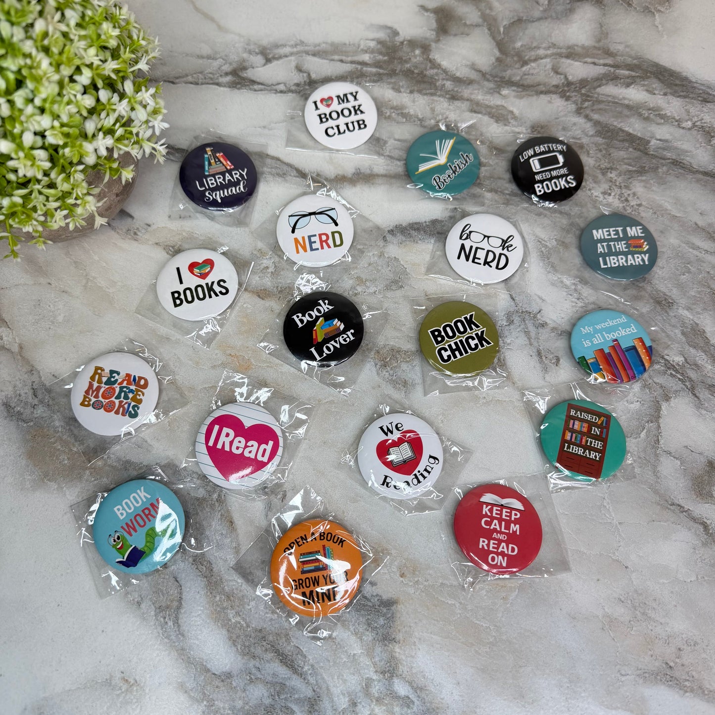 Button Pin - Books