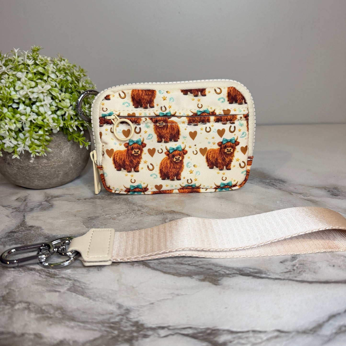 Rue - Nylon Wristlet Wallet - Beige Highland Cow