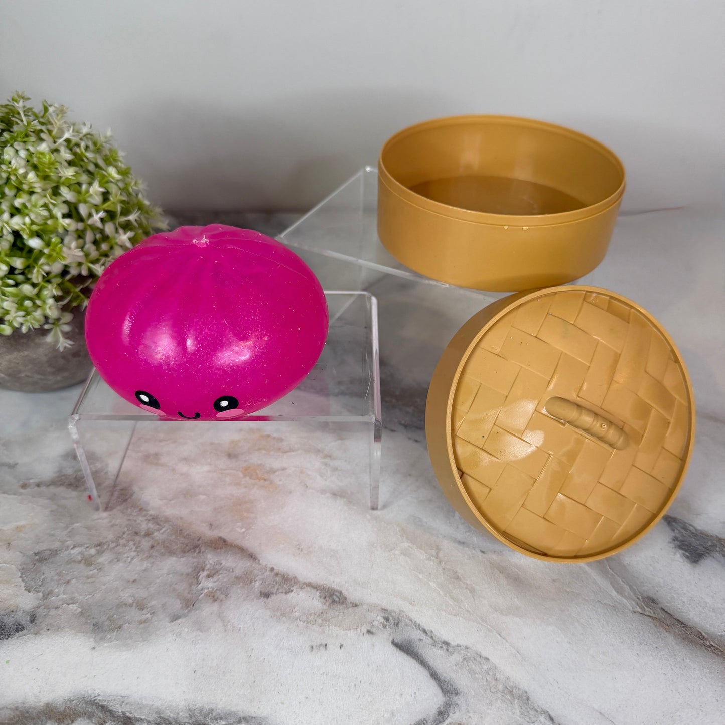 Squishy Toy - Viral Dumpling, Neon Pink Glitter