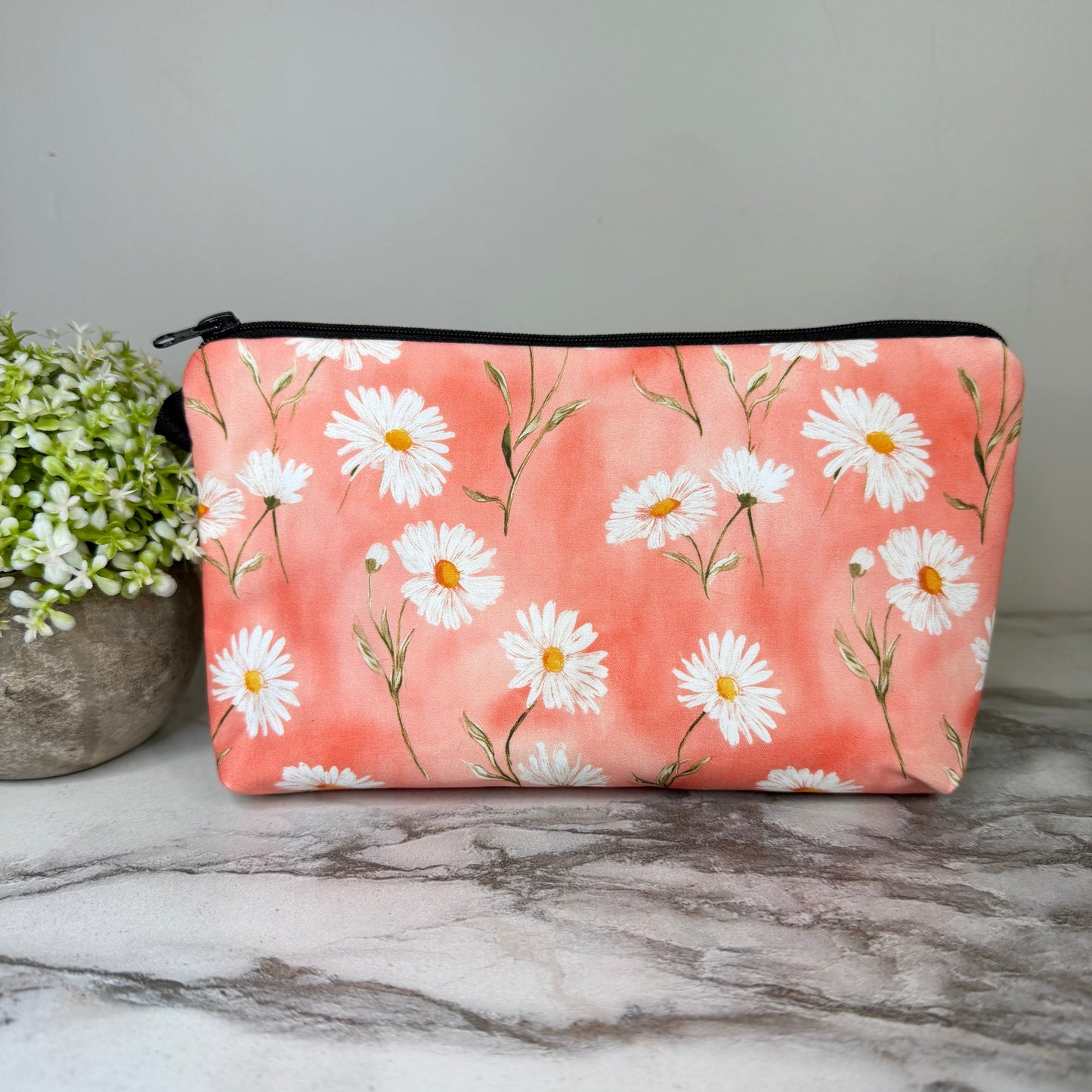 Pouch - Floral Pink Daisy