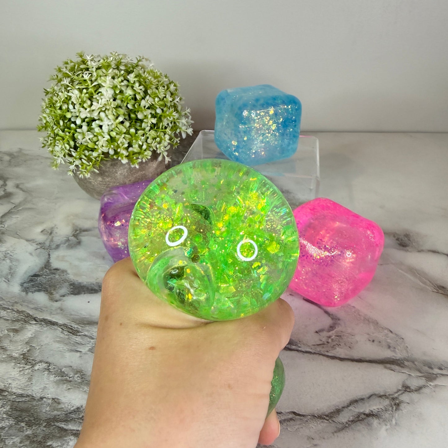 Squishy Toy - Quick Squeeze Glitter Cube