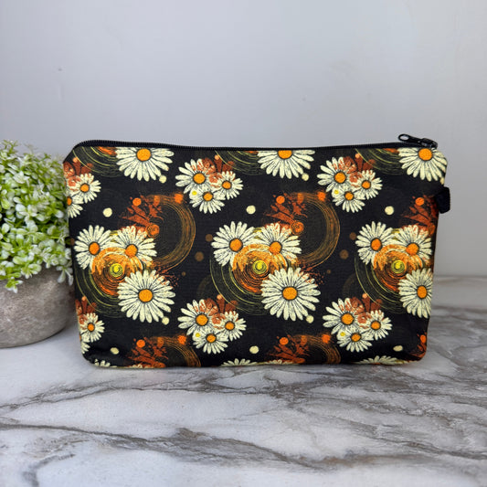 Pouch - Floral Daisy Swirl