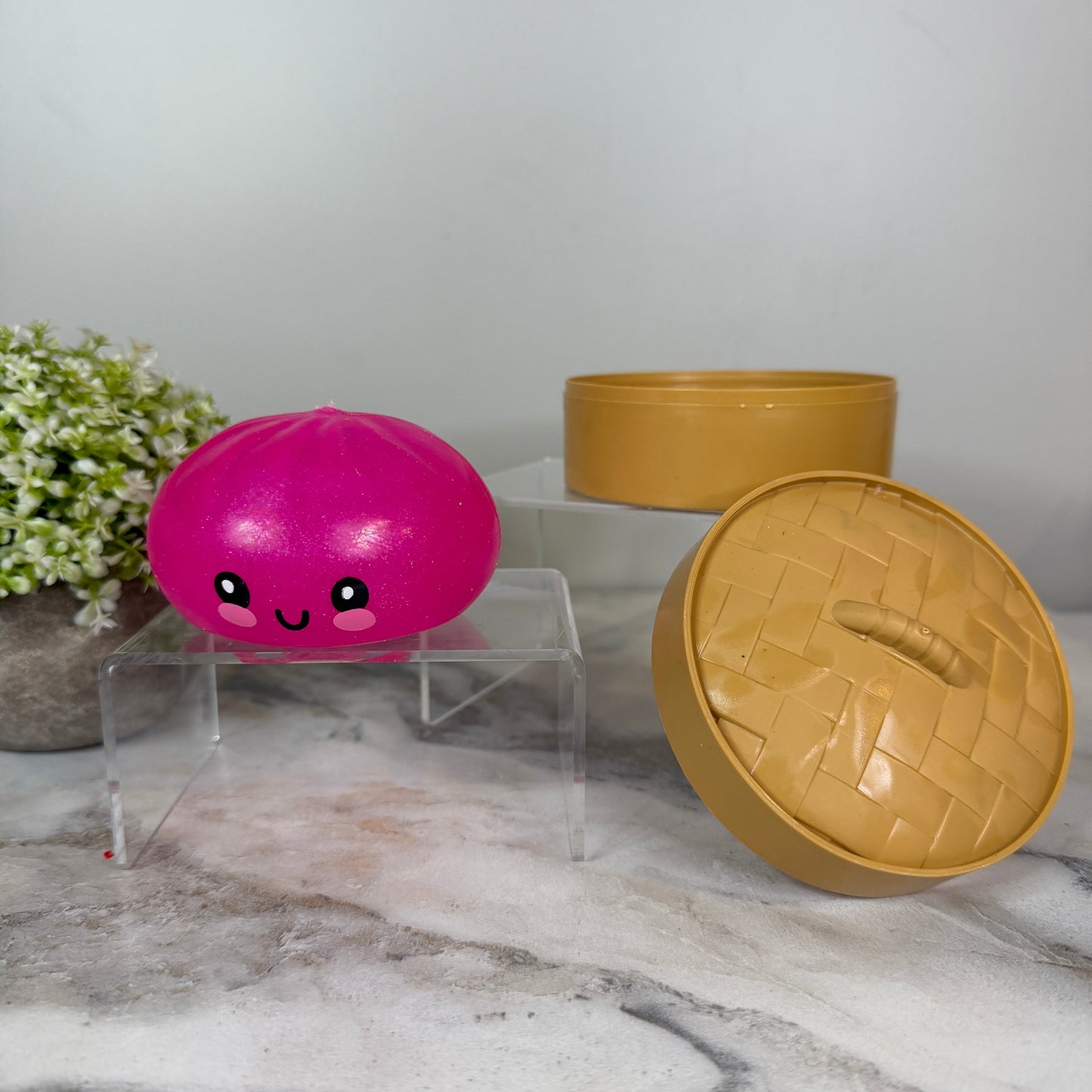 Squishy Toy - Viral Dumpling, Neon Pink Glitter